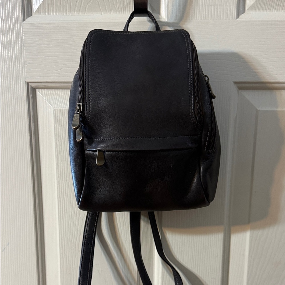 Le Donne dark chocolate Leather U-Zip Mini Backpack